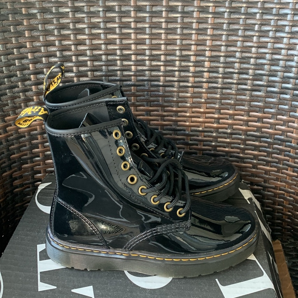 DR.MARTENS WOMENS ZAVALA COMBAT BOOT Black Patent - Picture 4 of 16